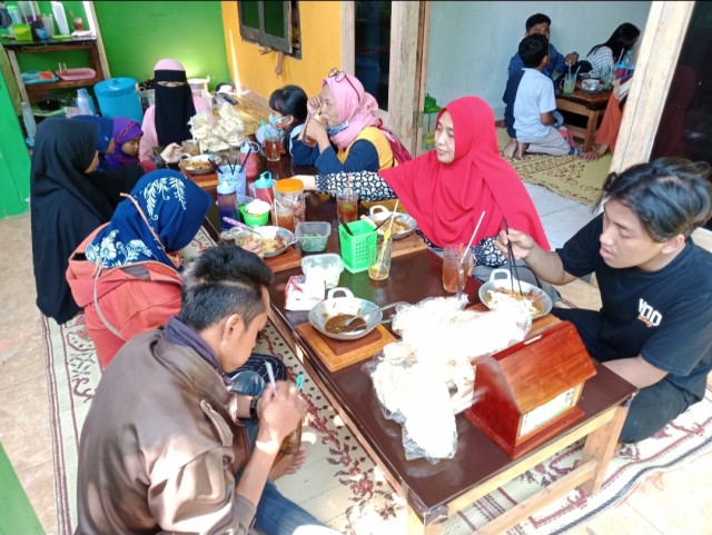Mencicipi Mie Wajan, Cara Baru Menikmati Mie Ayam di Sukoharjo (640857)