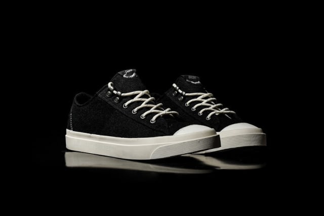 Brand Lokal yang Pernah Kolaborasi Sneakers sama Band (32878)