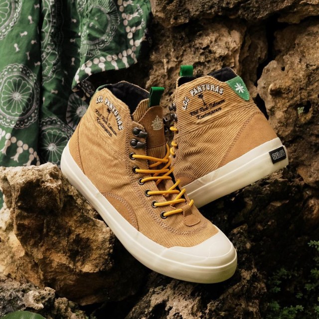 Brand Lokal yang Pernah Kolaborasi Sneakers sama Band (32880)