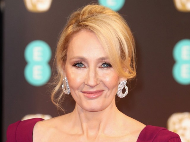 J.K Rowling saat menghadiri Bafta Awards ke-70 (Foto: Getty)