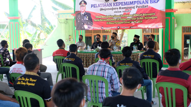 Diskusi dengan tema Pelatihan Kepimpinan BKP, di Balai Desa Kanor Kecamatan Kanor Bojonegoro. Selasa (15/09/2020)
