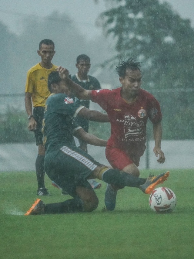 Pertandingan Persija Jakarta melawan PS Tira Persikabo. 
 Foto: Dok. Media Persija Jakarta