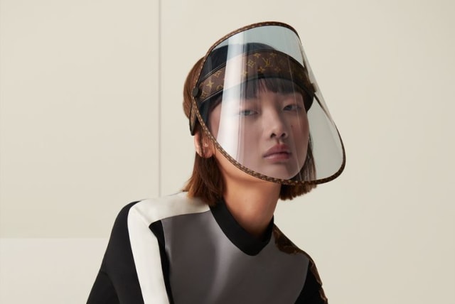 Louis Vuitton Segera Jual Face Shield Mewah, Dijual Seharga Rp 14 Jutaan (138287)