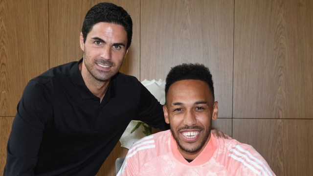 Kala Arteta Pakai Jurus Presiden ke-34 AS, Rayu Aubameyang Bertahan di Arsenal (311936)