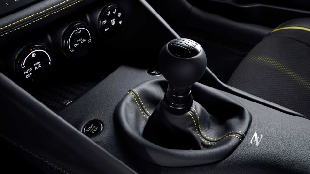Foto: Inilah Wujud Nissan Z Proto Bergaya Retro Modern (137223)