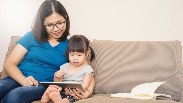 Daftar Podcast Dongeng Anak yang Bisa Didengarkan Bersama Keluarga (113618)
