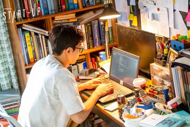 Nam Joo Hyuk Jadi Pengusaha Gagal yang Ingin Berjuang di Drama Korea 'Start-Up' (205140)