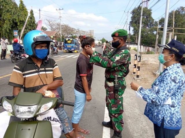 Operasi masker di wilayah Kecamatan Kangae. Foto : Istimewa.