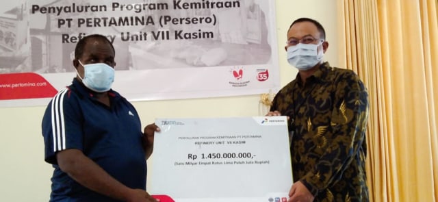 Pertamina Salurkan Program Kemitraan Rp 1,45 Miliar di Sorong (46476)