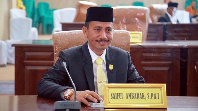 Wakil Ketua DPRD Kabupaten Bolaang Mongondow Utara (Bolmut), Saiful Ambarak