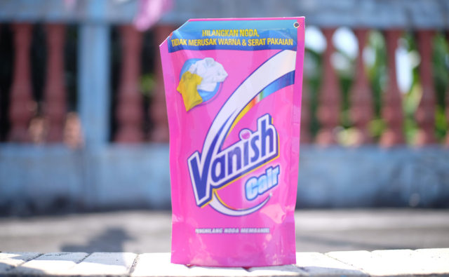 Menjaga Pakaian Anak Tetap Cemerlang dengan Vanish (72749)
