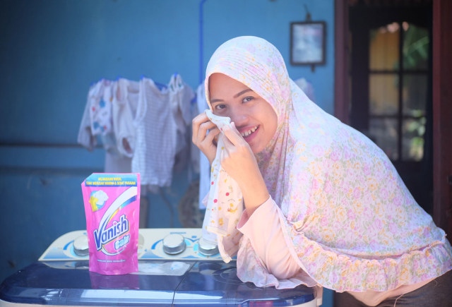 Menjaga Pakaian Anak Tetap Cemerlang dengan Vanish (72754)