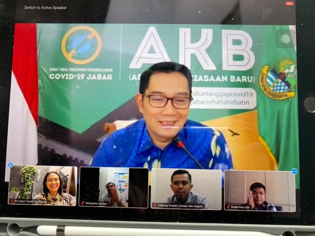 Dekan SBM ITB Raih Marketing Champion kategori Layanan Pendidikan (498251)