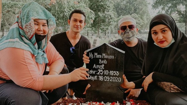 Indra Bruggman Sebut Ibunda Sempat Ucapkan Kalimat Tauhid Sebelum Tutup Usia (615998)