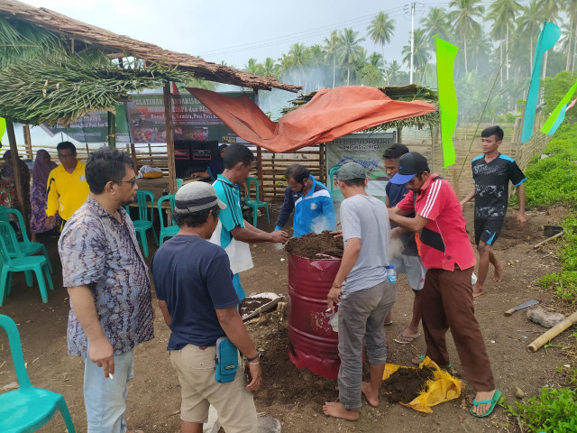 Pakativa Buat Penguatan Usaha Petani Kelapa dan Hortikultura di Maluku Utara (6348)