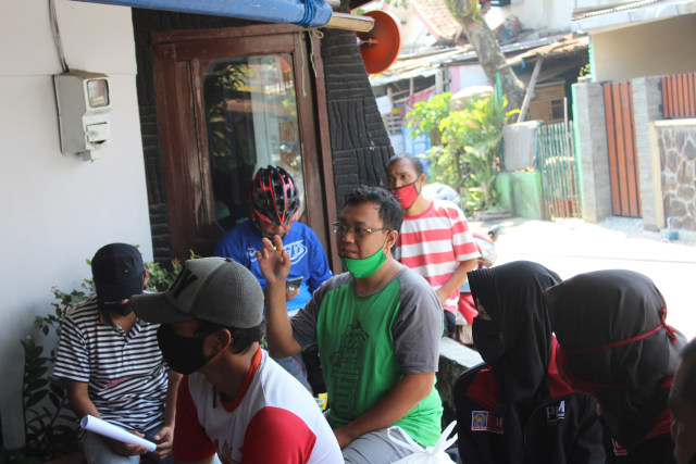 Warga DX Patmanam Antusias Ikuti Workshop Hidroponik yang Diadakan Mahasiswa UMM (528329)