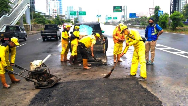 Hoaks! Soal Tender Barang dan Jasa di Pemprov DKI Jakarta Saat Pandemi Corona (10213)