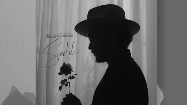 Sedih, Single Baru Sandy Canester yang Unik dengan Balutan Nuansa Piano (124073)