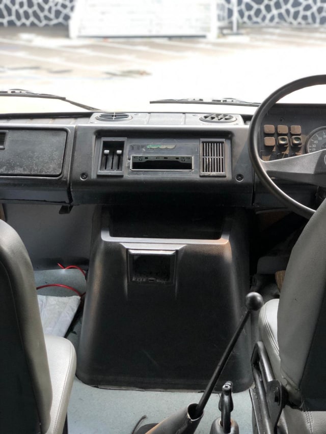 Saat Bus Klasik Mercedes-Benz Mejeng di Bursa Mobil Bekas, Berminat? (52917)