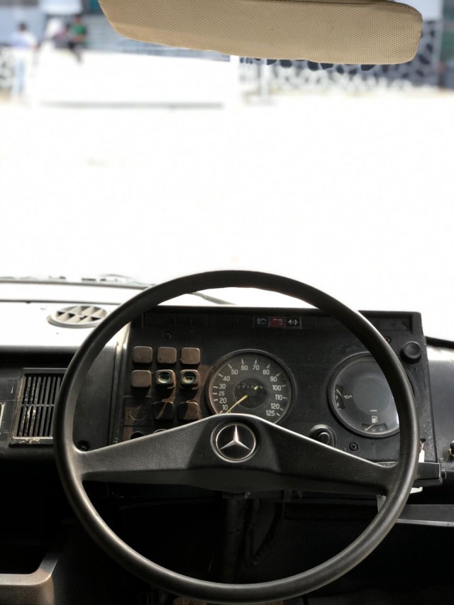 Saat Bus Klasik Mercedes-Benz Mejeng di Bursa Mobil Bekas, Berminat? (52919)