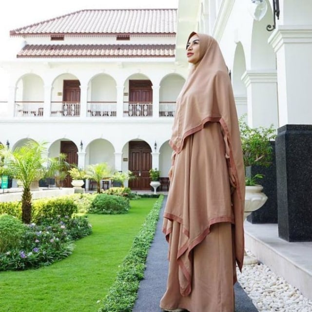 Dulu Dicitrakan Seksi, Kini 5 Artis Ini Mantap Berhijab (15540)