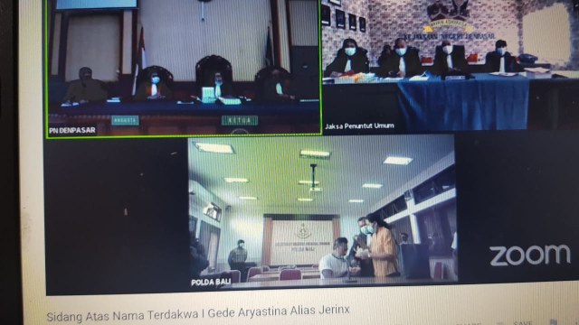 Ini Penampakan Jerinx dalam Sidang Online Kasus UU ITE Hari Ini (354185)