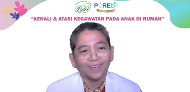 dr.Ira Dharmawati Sp.A, dokter spesialis anak RSUD Dr Soetomo, dalam webinar 'Kenali dan Atasi Kegawatan Anak di Rumah'.﻿