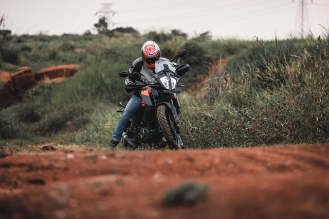 Foto: Gaspol KTM 390 Adventure di Trek Tanah (116578)