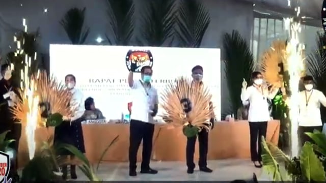 Pencabutan nomor urut pasangan calon pada Pilkada Sulut yang digelar oleh KPU (foto: capture youtube)