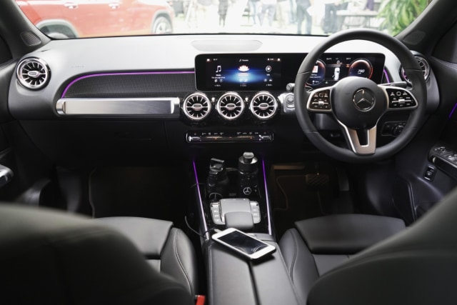 Spesifikasi Mercedes-Benz GLB 200 7-Penumpang Seharga Rp 800 Jutaan, Minat? (9457)