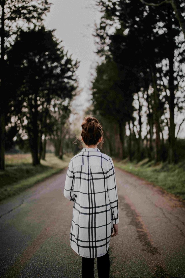 Ilustrasi alasan setiap zodiak menjauh padahal sebenarnya cinta. (Foto: Unsplash)