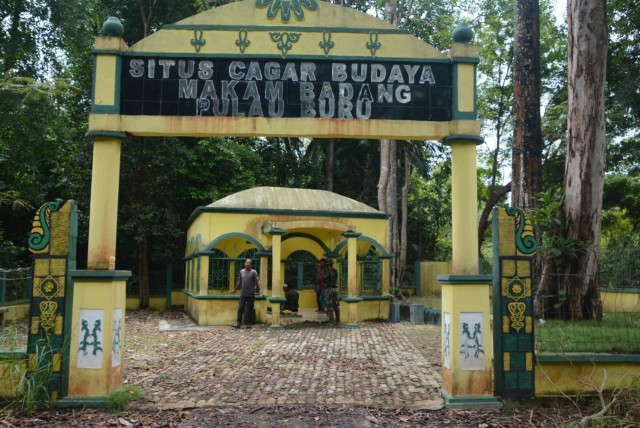 ﻿Situs cagar budaya Makam Badang di Pulau Buru. Foto: Khairul S/kepripedia.com
