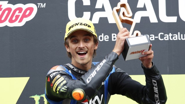 Momen Luca Marini menang di MotoGP Catalunya. Foto: Jennifer Lorenzini/Reuters