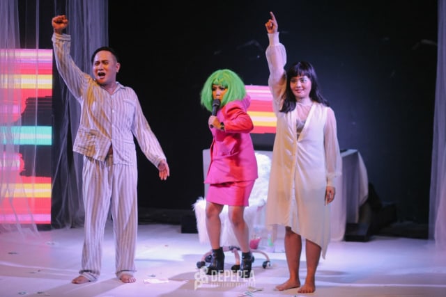 Selebgram Pontianak, Meme Daeng, Tampil di Teater 'Perayaan Tubuh' (353234)