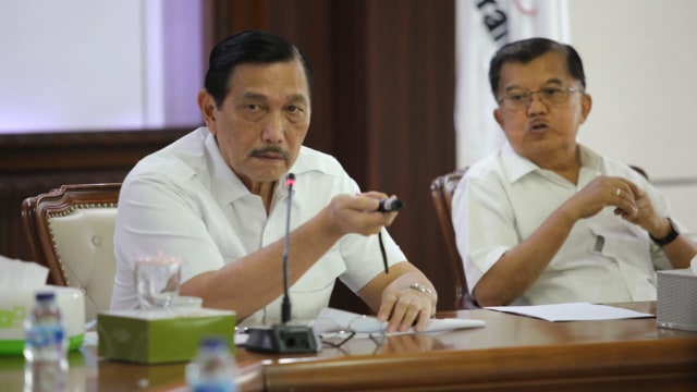 Luhut Akan Pantau Harga Swab Mandiri: Jangan Nyawa Orang Kita Bikin Uang (71293)