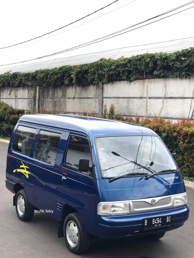 Tampilan depan Suzuki Carry Futura. Foto: dok. Taufik Feby