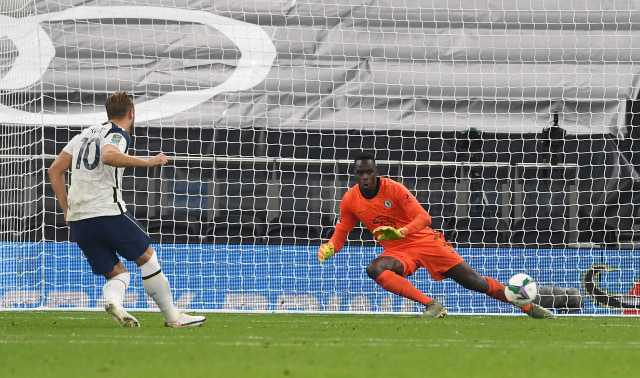 Edouard Mendy di laga Tottenham Hotspur vs Chelsea. Foto: Getty Images