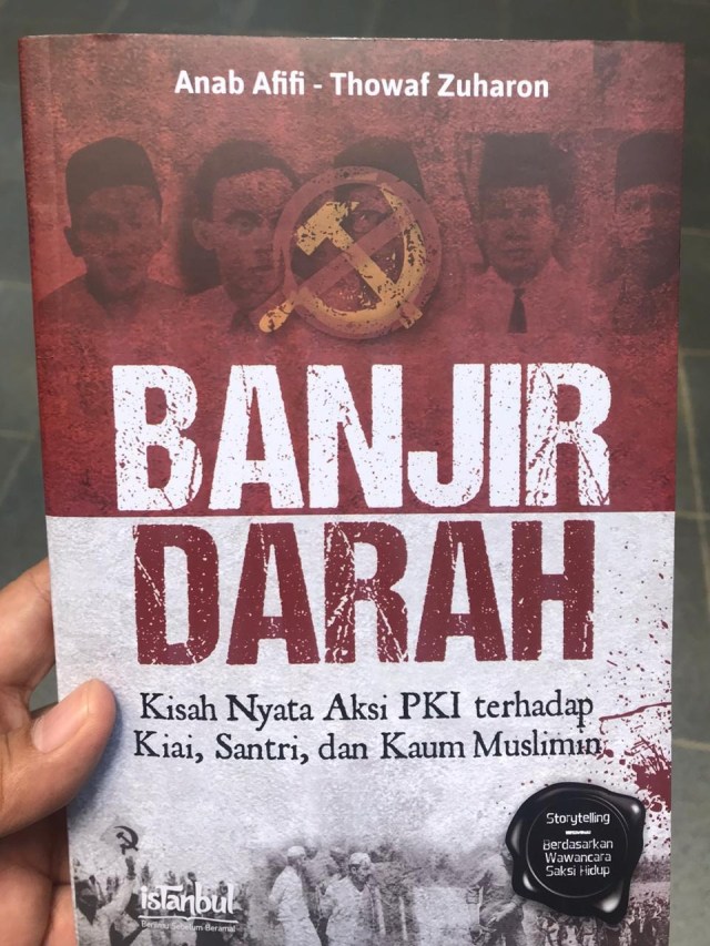 Kenang Korban PKI, Politikus PKS Ramai-ramai Pasang Bendera Setengah Tiang (14501)