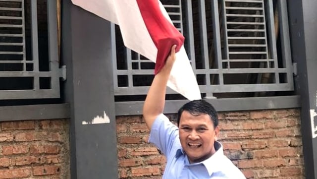 Kenang Korban PKI, Politikus PKS Ramai-ramai Pasang Bendera Setengah Tiang (14502)