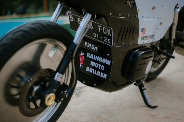 Ketika Motor buat Angkut Galon, Bertransformasi Jadi Pesawat NASA (16760)