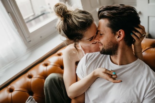 Terapkan 5 Cara Sederhana Membuat Suami Bahagia (1)
