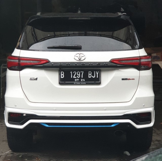 Bikin Toyota Fortuner VRZ Bertampang Facelift, Segini Biayanya (75259)
