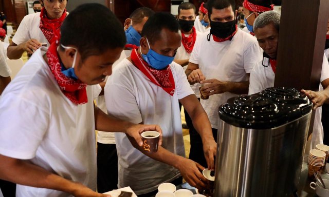 Foto: 51 Nelayan yang Dibebaskan Raja Thailand Tiba di Aceh (6461)