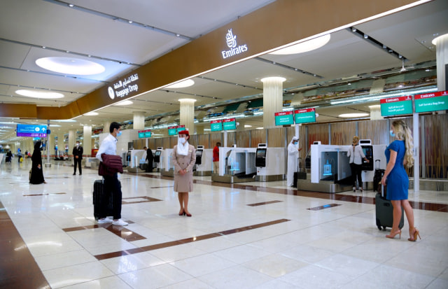 Emirates luncurkan layanan fasilitas mandiri berupa Kios check-in  Foto: Emirates
