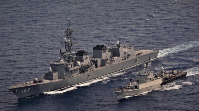 Aksi Kapal Perang TNI AL dan AL Jepang Latihan Bersama di Natuna Utara (4)