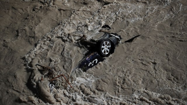 Ilustrasi banjir di Italia. Foto: Daniel Cole/AP Photo