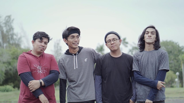 Personel band Mising Madeline asal Aceh yang mengusung musik genre Power Pop baru saja meluncurkan single perdananya berjudul Pergilah. Foto: Dok. Pribadi