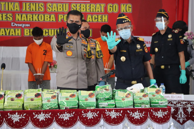 Konferensi pers pengungkapan peredaran gelap narkoba jenis sabu seberat 60 kilogram di Mapolda Aceh, Rabu (7/10). Foto: Dok. Polda Aceh