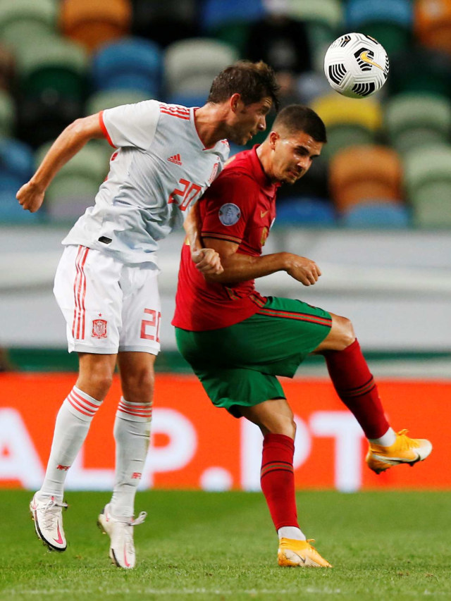 Foto: Pertandingan Persahabatan Portugal vs Spanyol ...