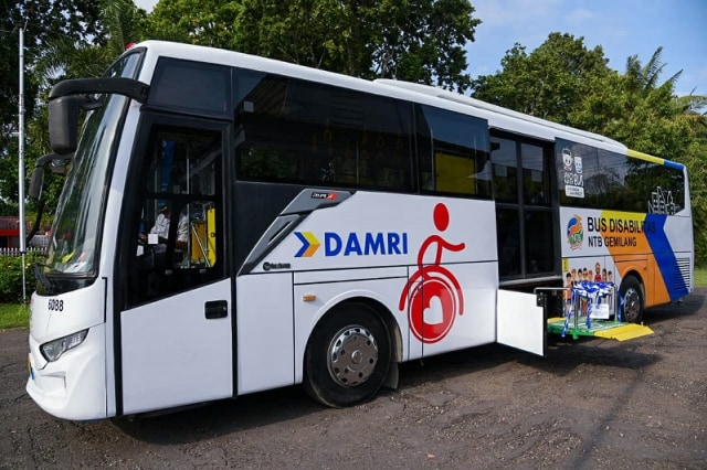 Disebut Nunggak Gaji Hingga Thr Pekerja Manajemen Perum Damri Buka Suara Kumparan Com